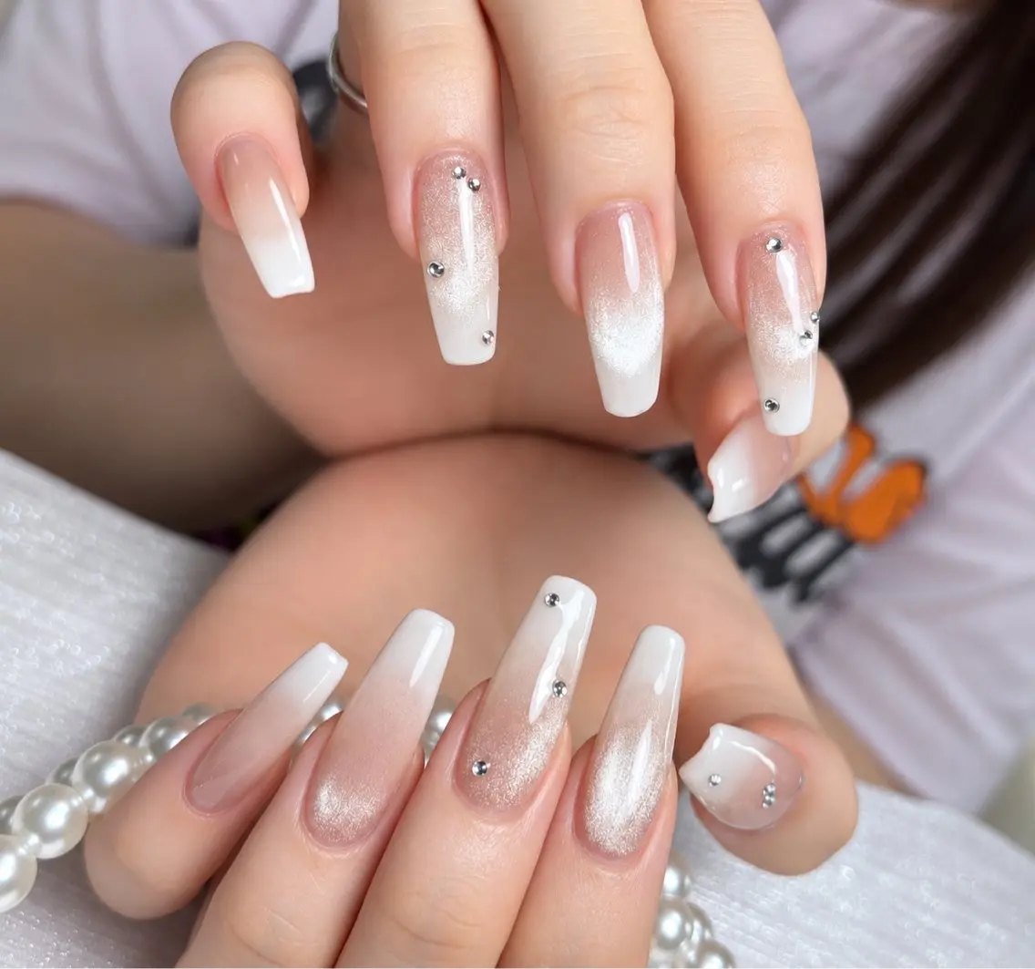 ネイル ハンドネイル Swan Nail Salonのネイルデザイン