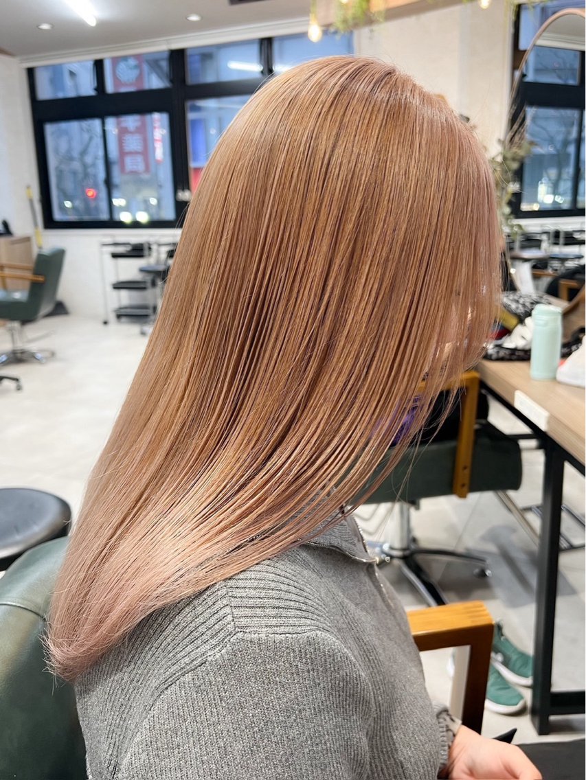 ロング カラー ベージュカラー ブリーチ ハイトーンカラー ピンクカラー ピンクベージュ ヘアカラー 田中 元規のヘアスタイル