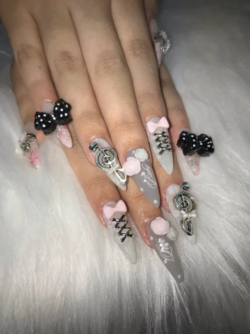 ネイル heaven_ carenのネイルデザイン