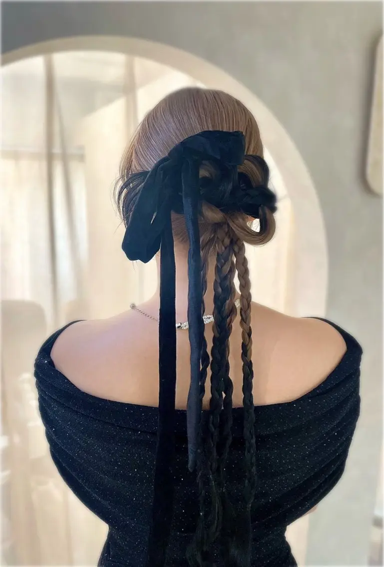 ロング ヘアアレンジ 三つ編み ヘアセット/まつ毛 /YUKIOUA⛄️の眉毛・アイブロウイメージ