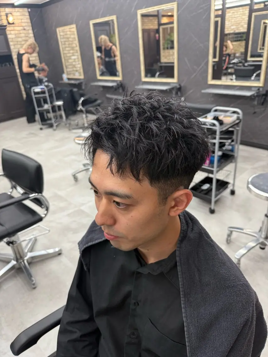 メンズ アップバング メンズパーマ 本田 有里のヘアスタイル