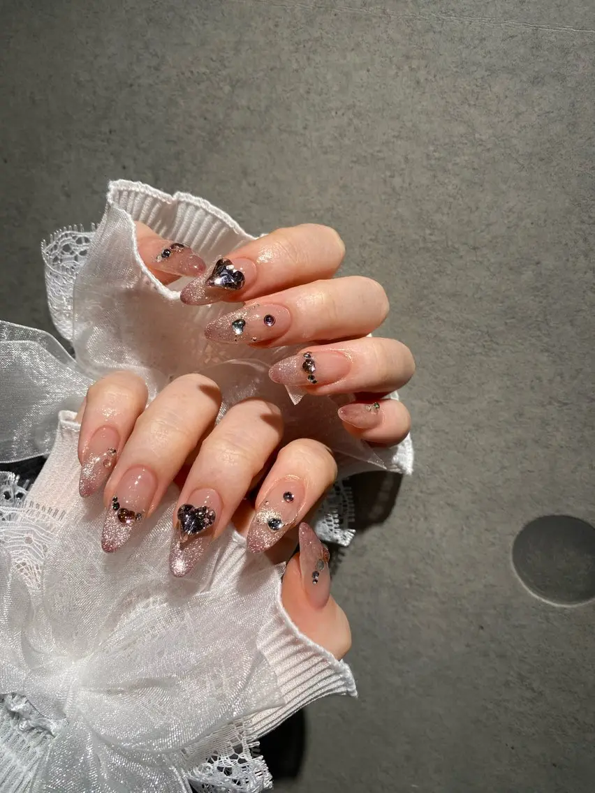 ネイル I-nailロング /ワンホン/キラキラのネイルデザイン