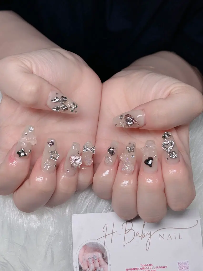 ネイル オーロラネイル フレンチネイル ジェルネイル ハロウィン キラキラネイル H.baby Nail Salonのネイルデザイン