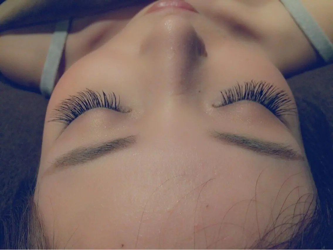 マツエク・マツパ 中村 眞歩のヘアスタイル