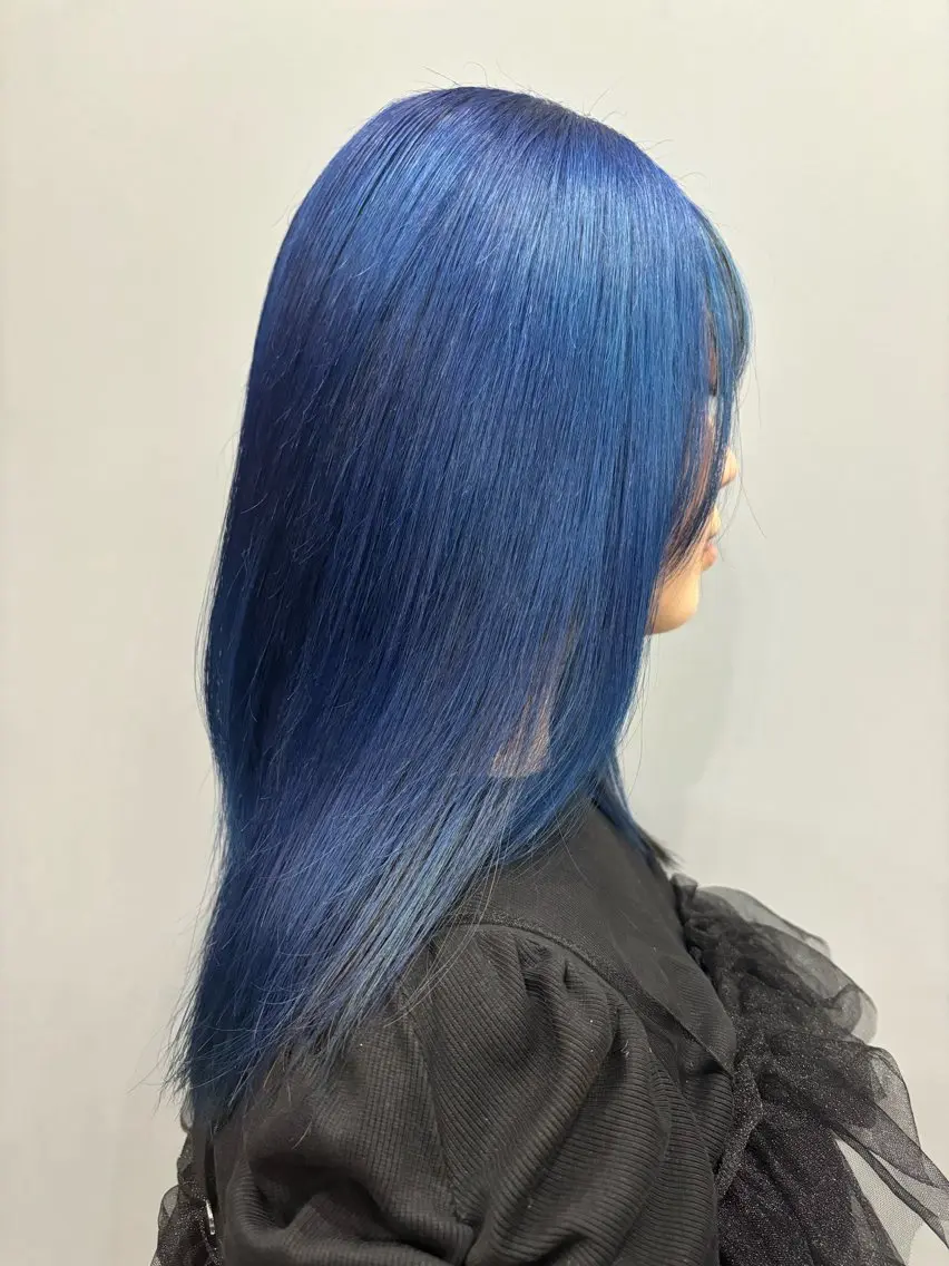 セミロング カラー ブルーカラー 🌙GLITTER 🌙菱沼孝将🌙のヘアスタイル