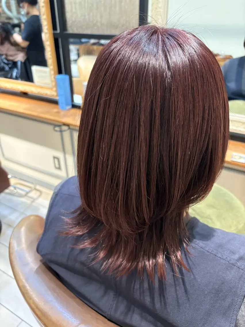 ミディアム ヘアカラー トリートメント SUZUKI AIRIのヘアスタイル