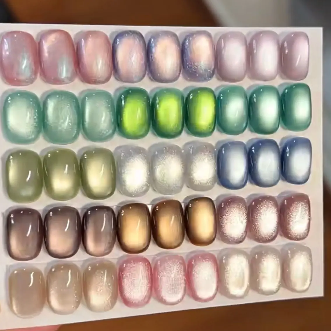 ネイル Eym. nailのネイルデザイン