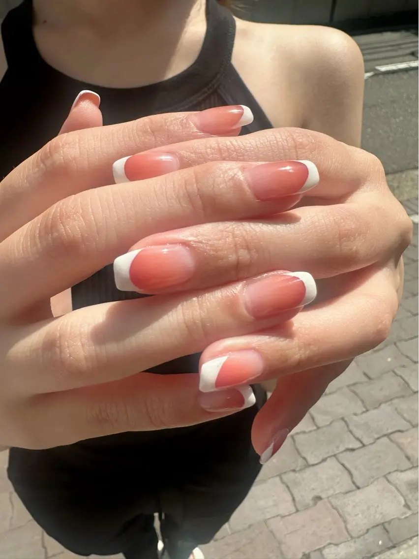 ネイル クリアネイル フレンチネイル グラデーション 氷ネイル・うるうるネイル 韓国ネイル 🪞KAPE NAIL 🪞のネイルデザイン
