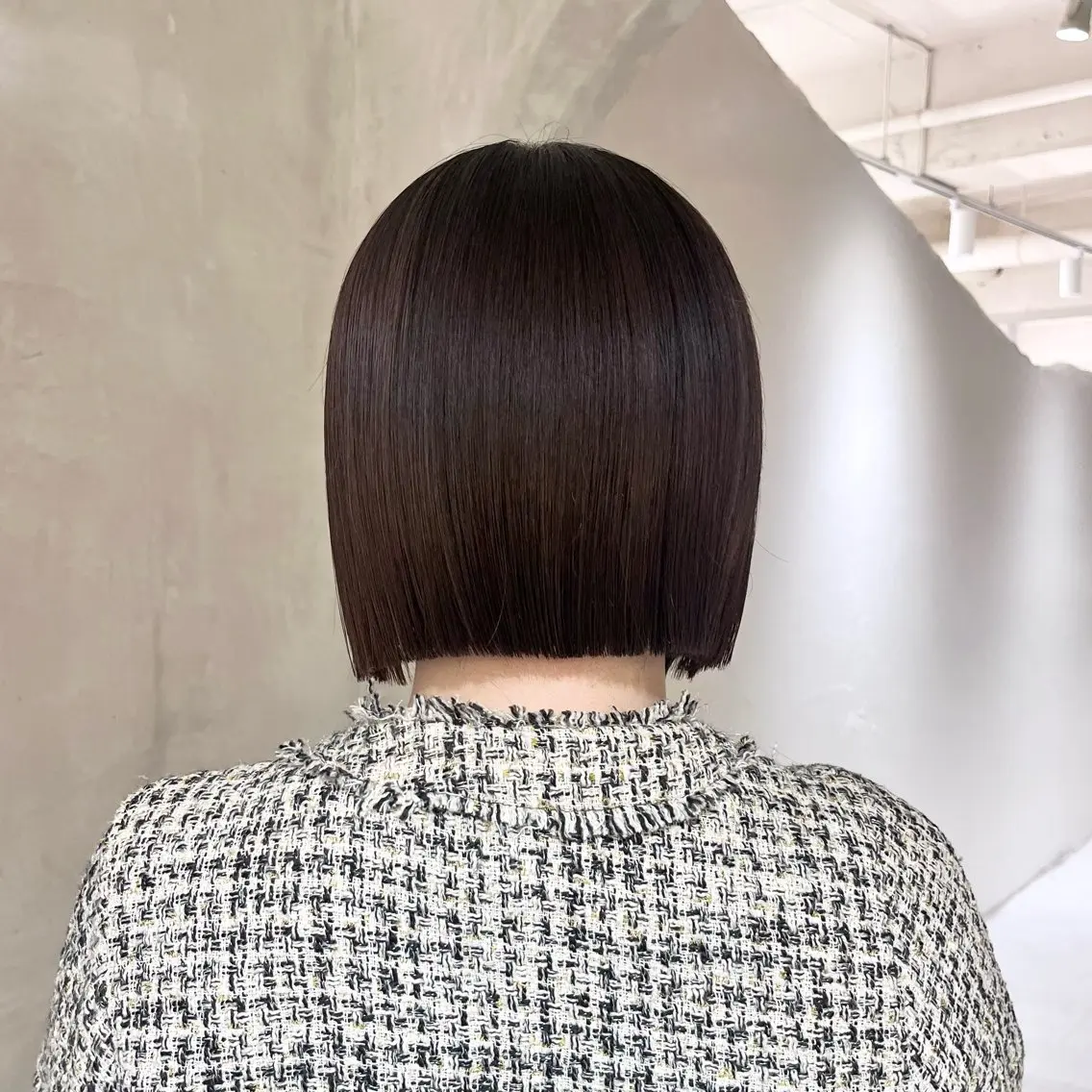 ミディアム カット トリートメント 切りっぱなしボブ/ 艶カラー/綾莉のヘアスタイル