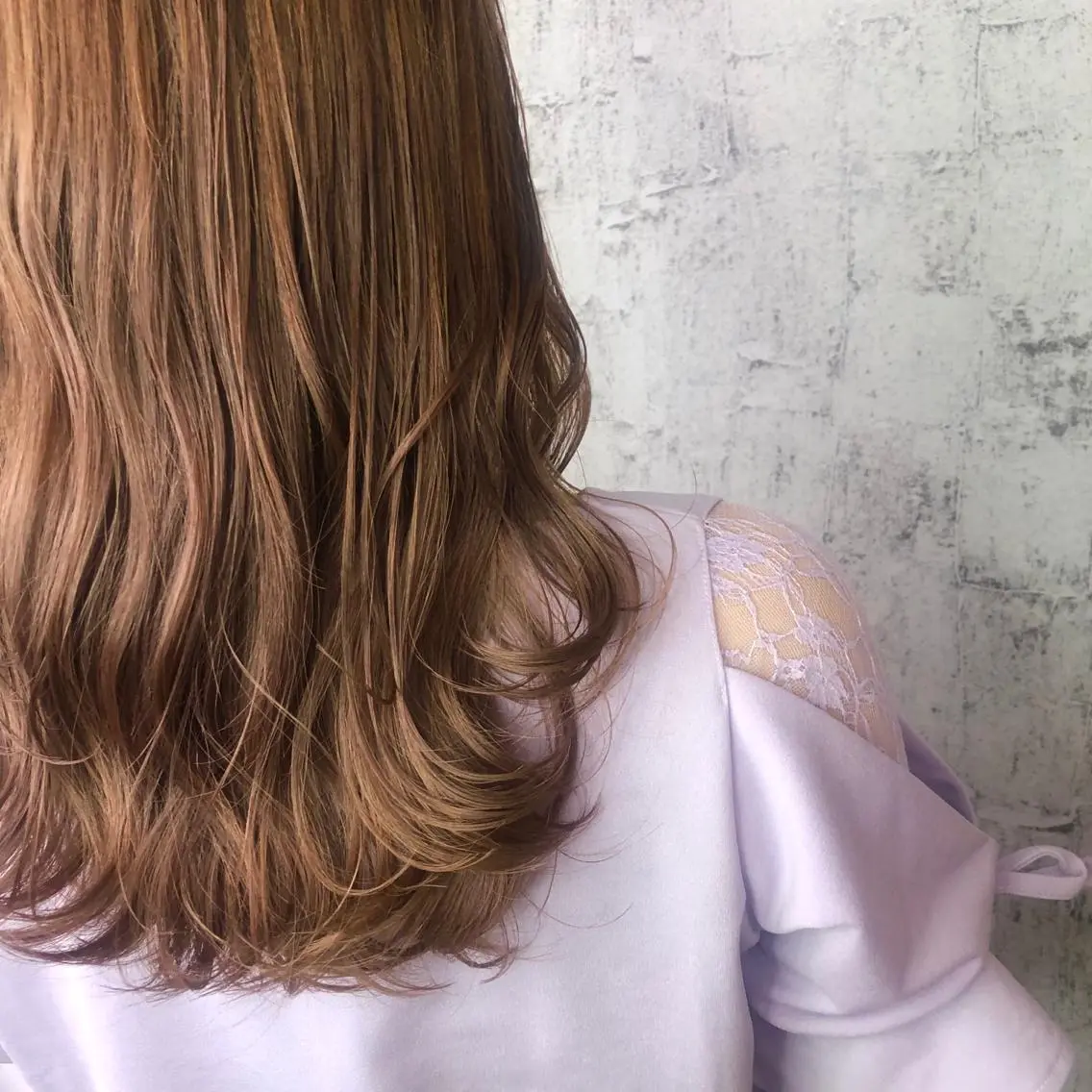 ロング カラー ベージュカラー ピンクカラー ピンクベージュ 小顔レイヤー/ ベージュ🤍Rieのヘアスタイル