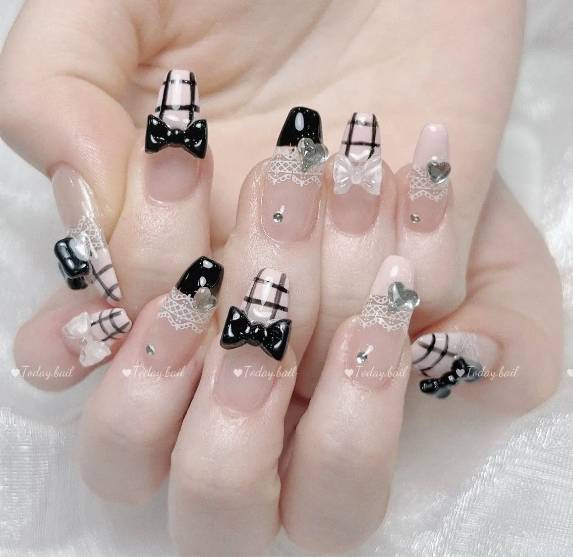 ネイル ハンドネイル 🎀Today nail💅のネイルデザイン