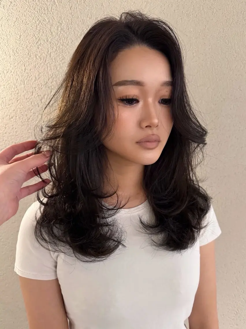 セミロング レイヤーカット YAMADA KOKOROのヘアスタイル