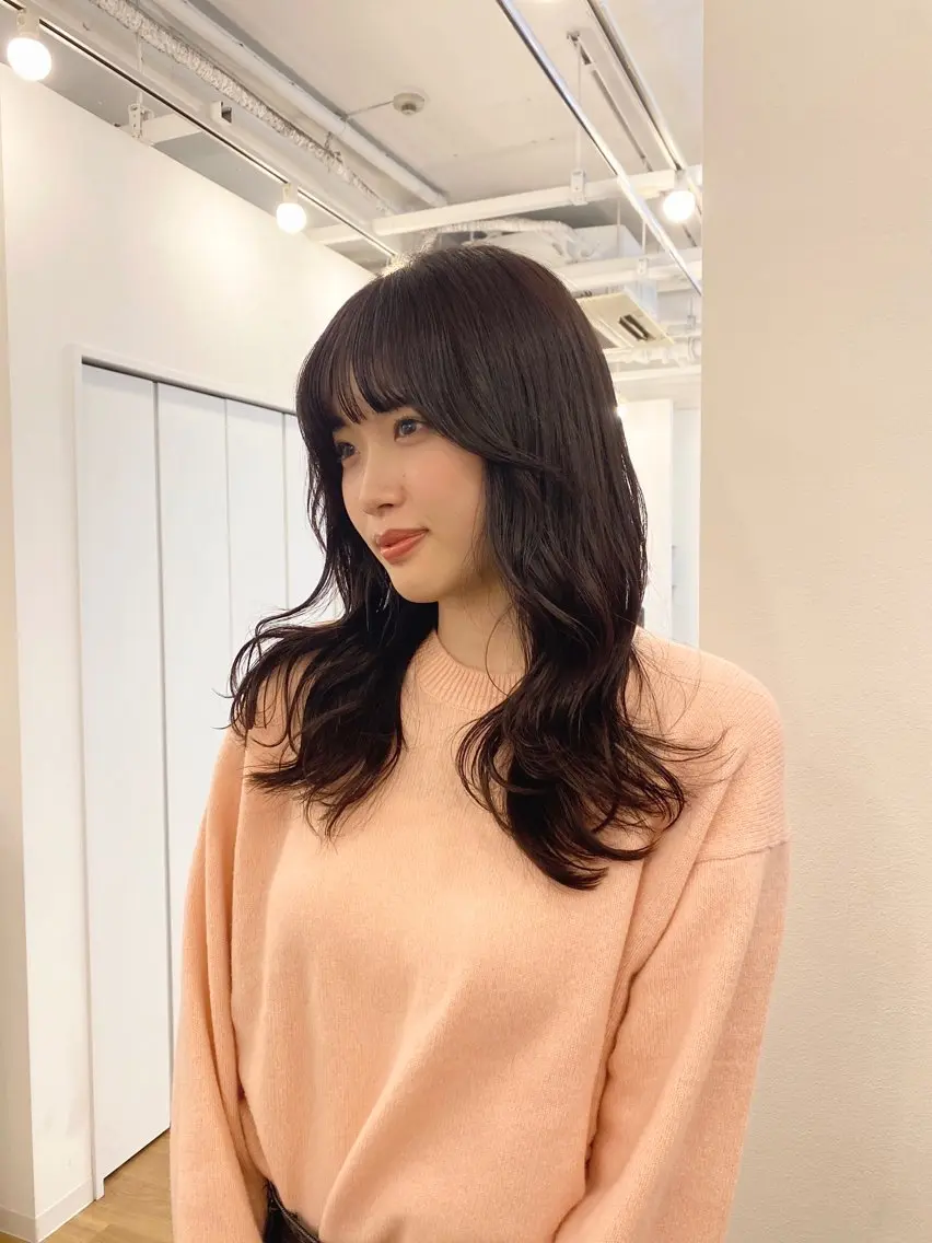 ロング カラー シースルーバング 小顔カット 林 瑠夏のヘアスタイル