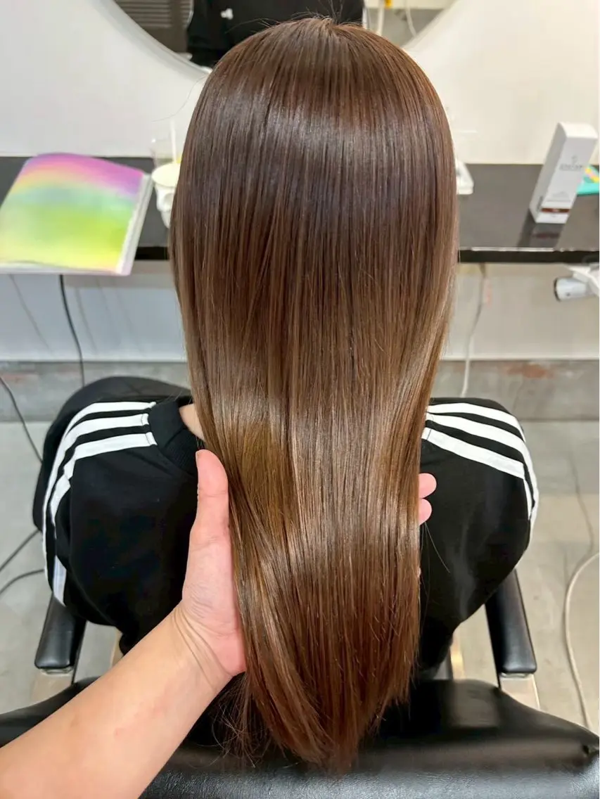 ロング カラー ヘアカラー LUCK ユナのヘアスタイル