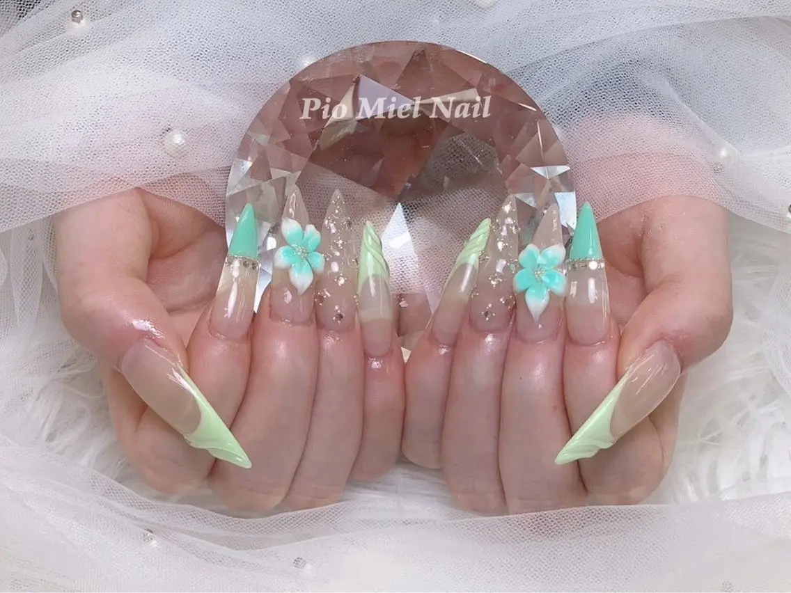ネイル Pio Mielのネイルデザイン