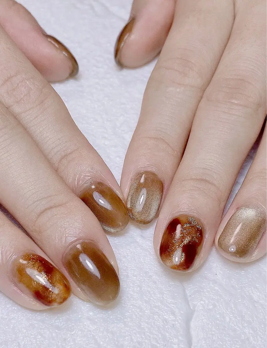 ネイル アートネイル べっ甲ネイル マグネットネイル Nail Salon K 🧸美爪育成のネイルデザイン
