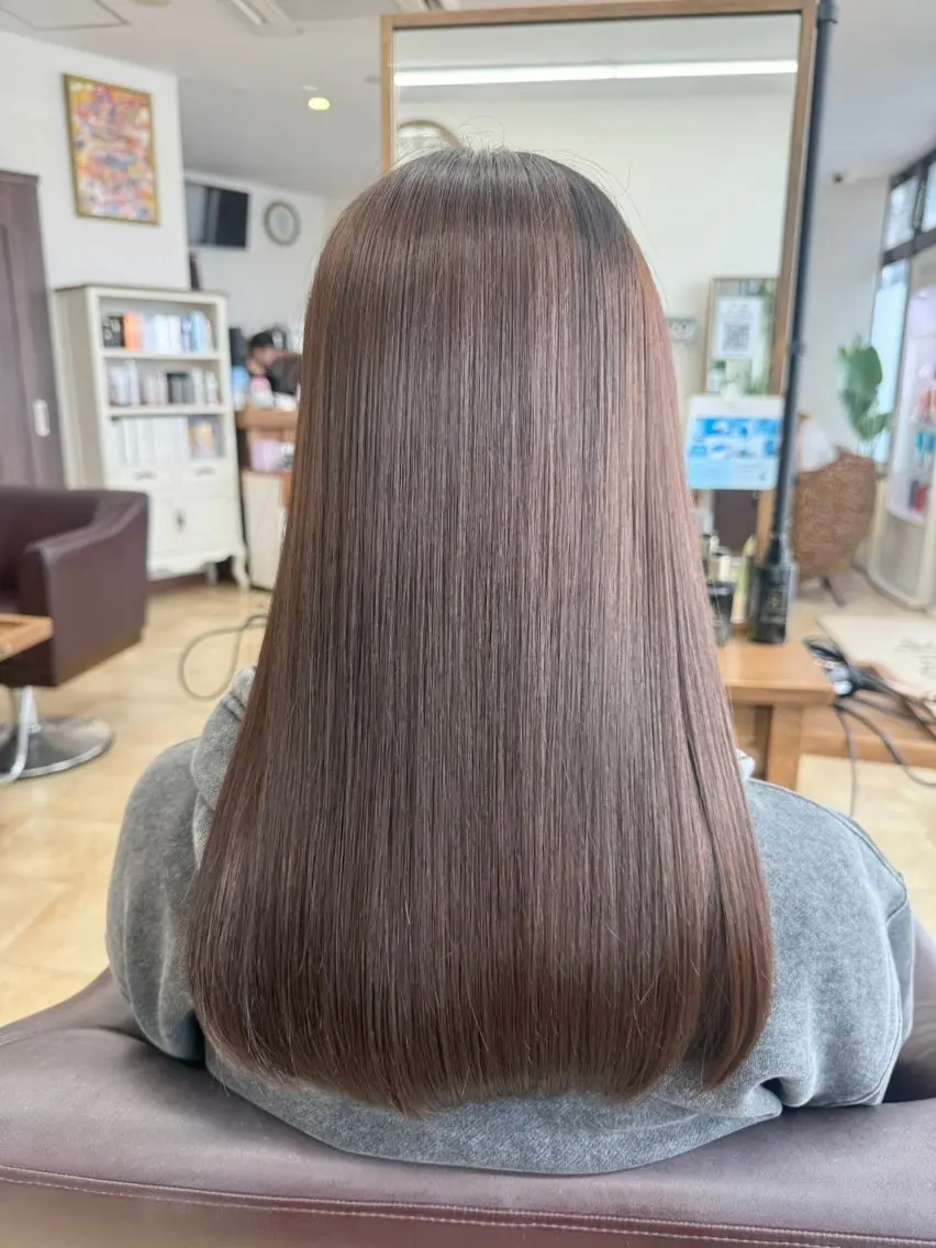 ロング 髪質改善 トリートメント 額田 汐莉のヘアスタイル