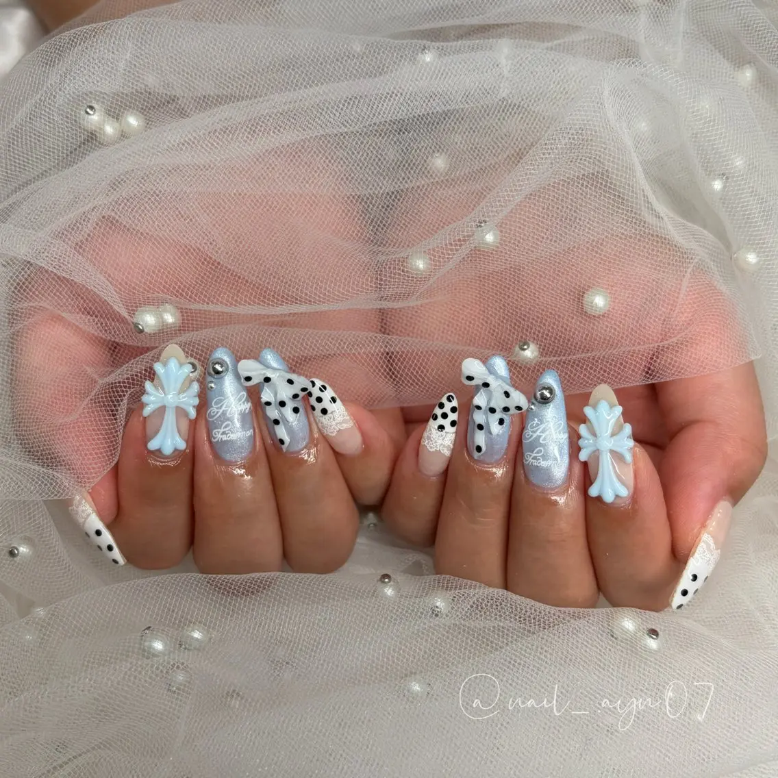ネイル Yveil  横浜店 Ayanaのネイルデザイン