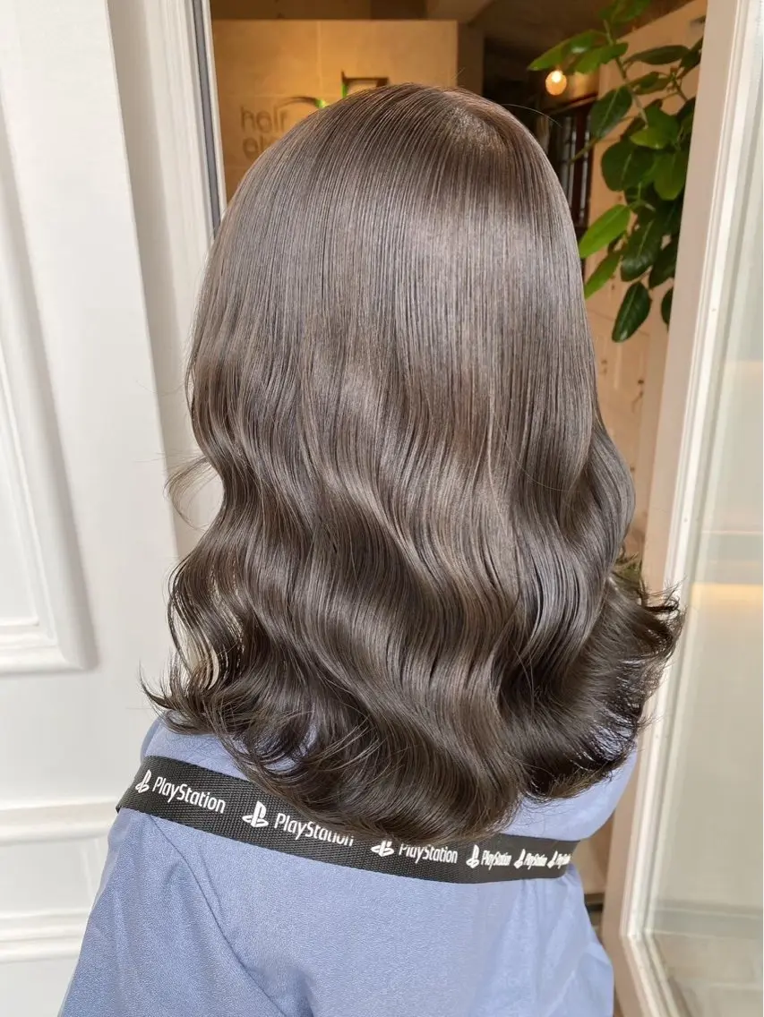 ミディアム カラー 松本 心優のヘアスタイル