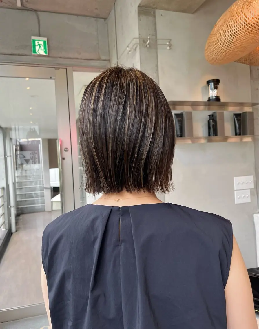 ミディアム ハイライト カット ヘアカラー トリートメント 早稲田 千尋のヘアスタイル