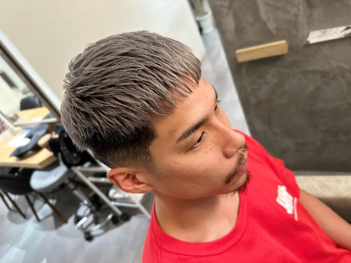 ショート カット ヘアカラー 高取 涼のヘアスタイル