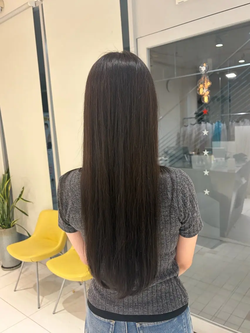 ロング カラー ヘアカラー 黒川 恵莉のヘアスタイル