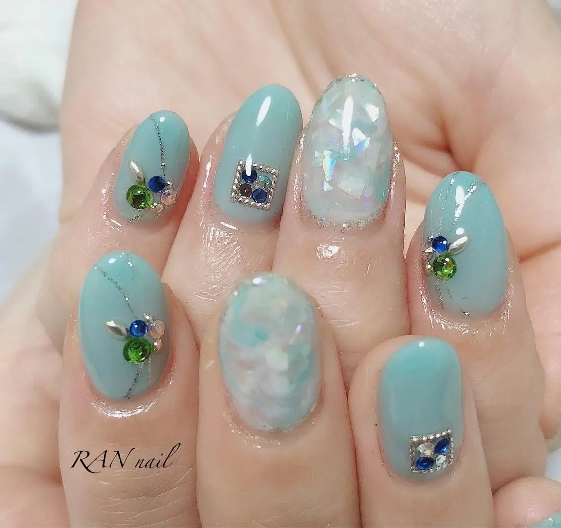 ネイル オーロラネイル ブルー フットネイル ニュアンスネイル オフィスネイル ハンドネイル フットネイル RAN nailのネイルデザイン