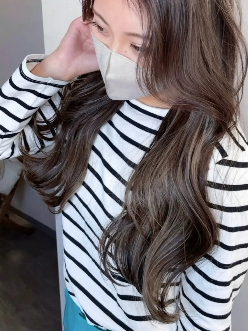 ロング カラー ハイライトカラー ハイライト ロング カット ヘアカラー 松井那津子 /ハイライトブリーチのヘアスタイル
