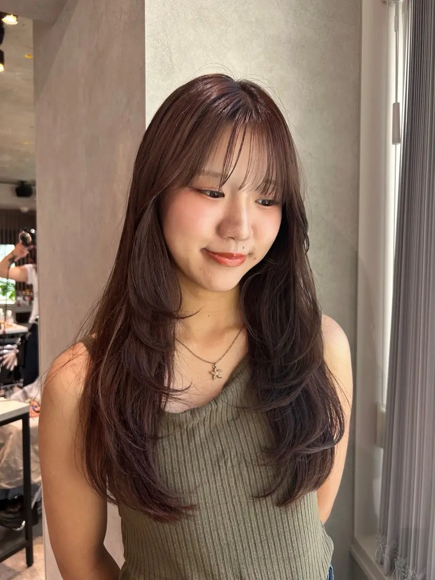 ロング カラー ブラウンカラー レッドカラー レイヤーカット カット ヘアカラー トリートメント ayano/パーマ/ 暖色カラーのヘアスタイル