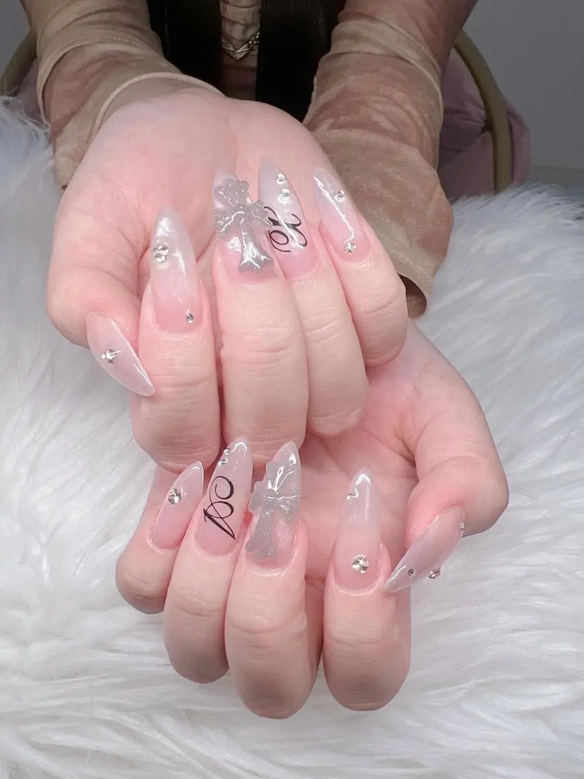 ネイル Lee Nailsのネイルデザイン