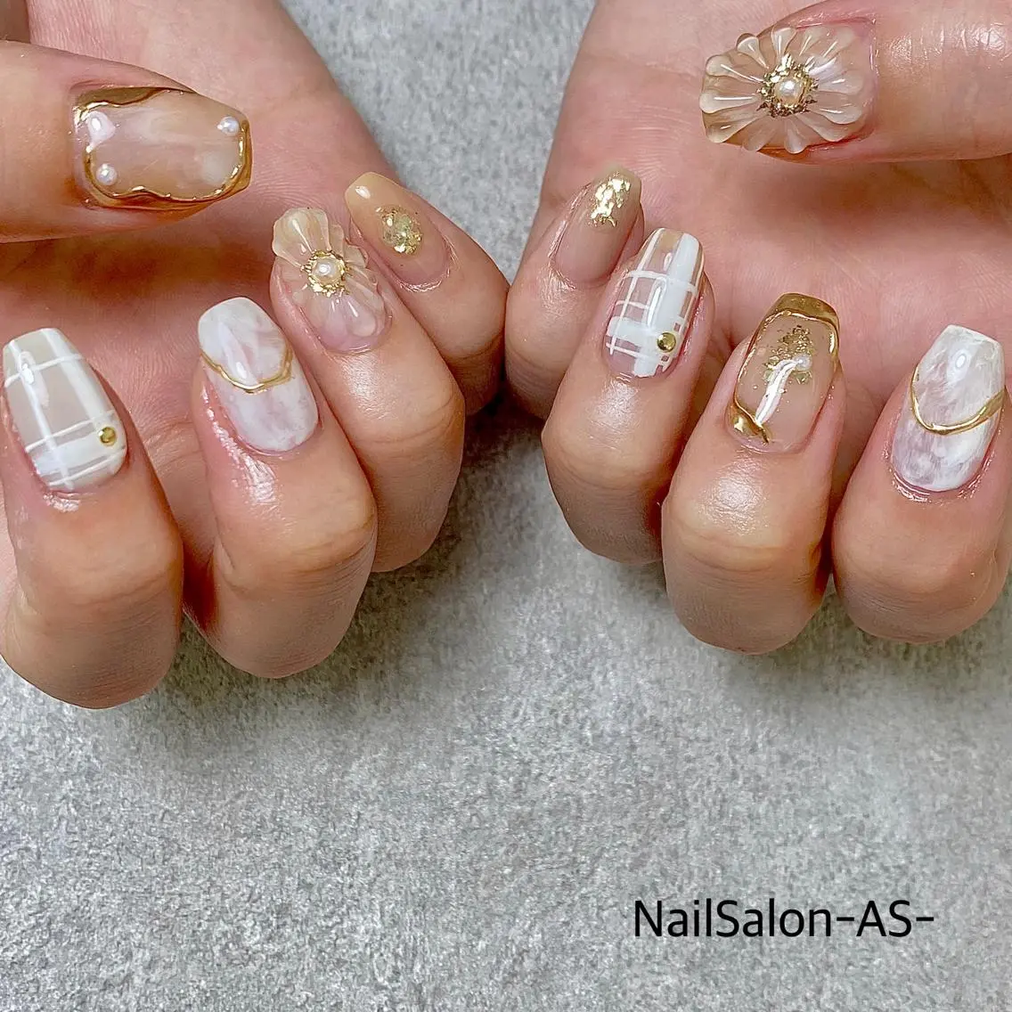 ネイル フラワーネイル ニュアンスネイル ぷっくりネイル Nail Salon louéのネイルデザイン
