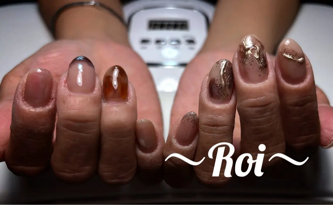 ネイル ニュアンスネイル ネイルサロン Roiのネイルデザイン