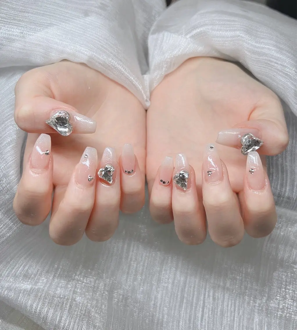 ネイル 長さ出し グラデーション 卒業式 キラキラネイル マグネットネイル Lee Nails チップ長さだし専門店のネイルデザイン