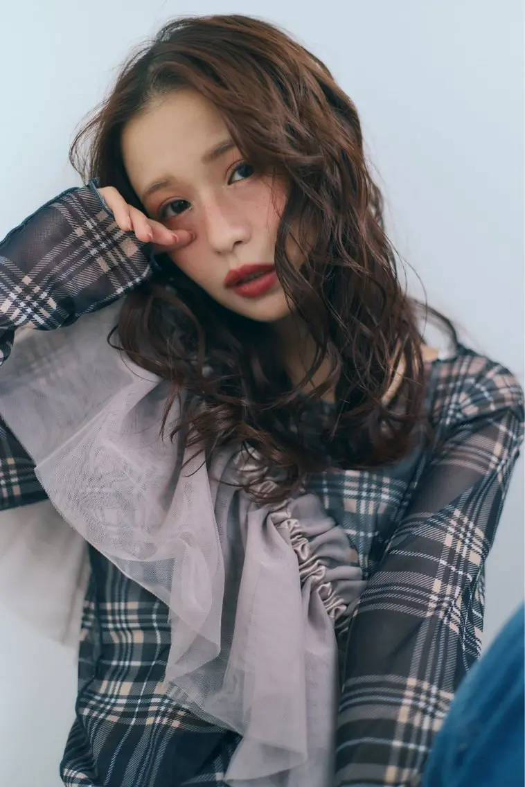 セミロング カット ヘアカラー yuu /Carinのヘアスタイル