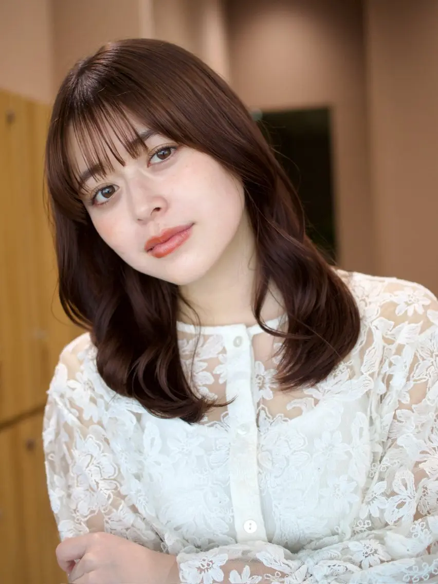 セミロング カラー 越後 遥/ 透明感カラー🪞🤍のヘアスタイル
