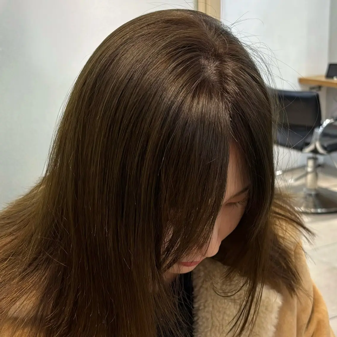 セミロング 盛れる透明感カラー momokaのヘアスタイル