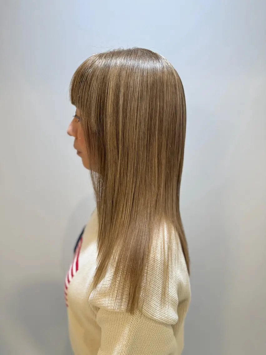 セミロング カラー ハイライトカラー ハイライト カット ヘアカラー トリートメント 髪質改善/縮毛矯正 /レイヤーカット岡部のヘアスタイル