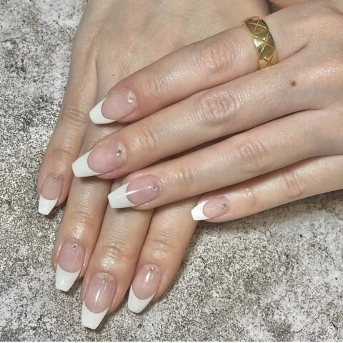 【ハンド】フレンチネイル オフ有りの写真
