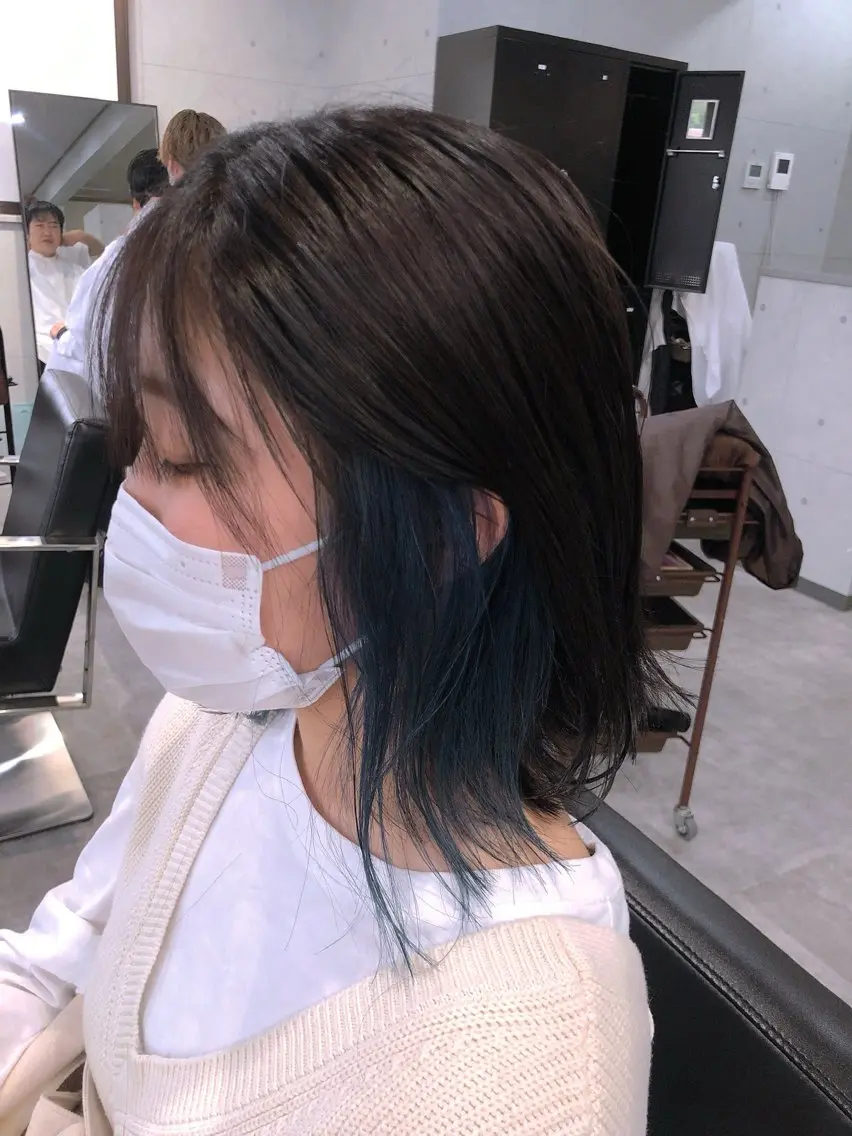 ミディアム ボブ くびれヘア くせ毛 髪質改善 切りっぱなしロブ カット ヘアカラー REVE 美容室のヘアスタイル