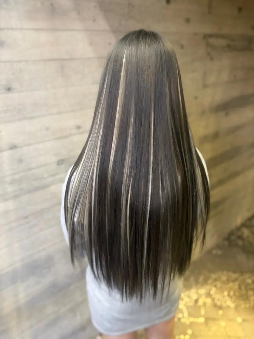シールエクステ付け放題🔅(カット込み)の写真