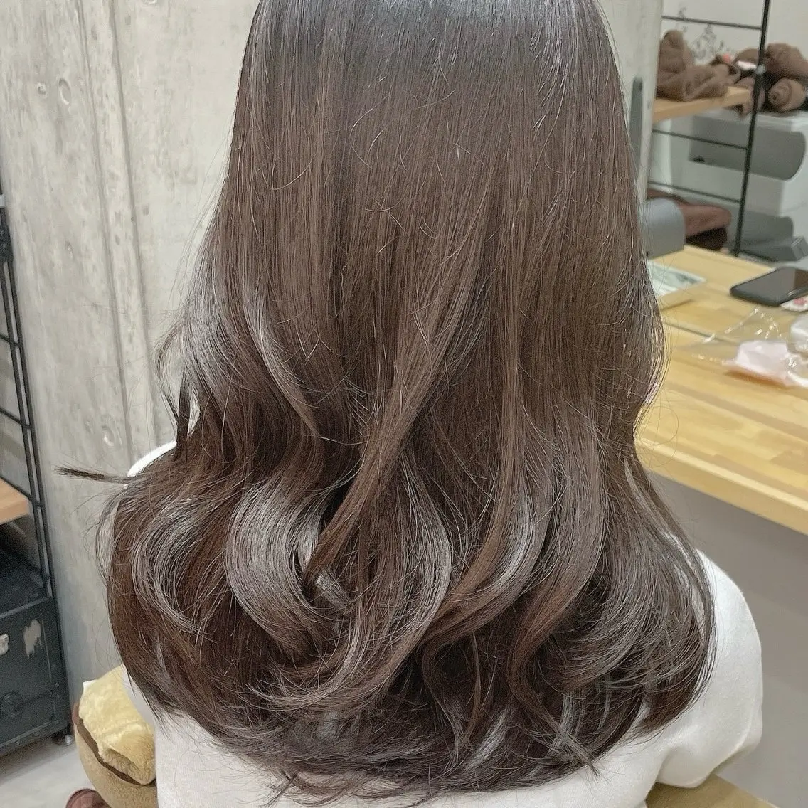 ロング カラー カット ヘアカラー トリートメント ブリーチなし 暖色カラー/井上あいのヘアスタイル