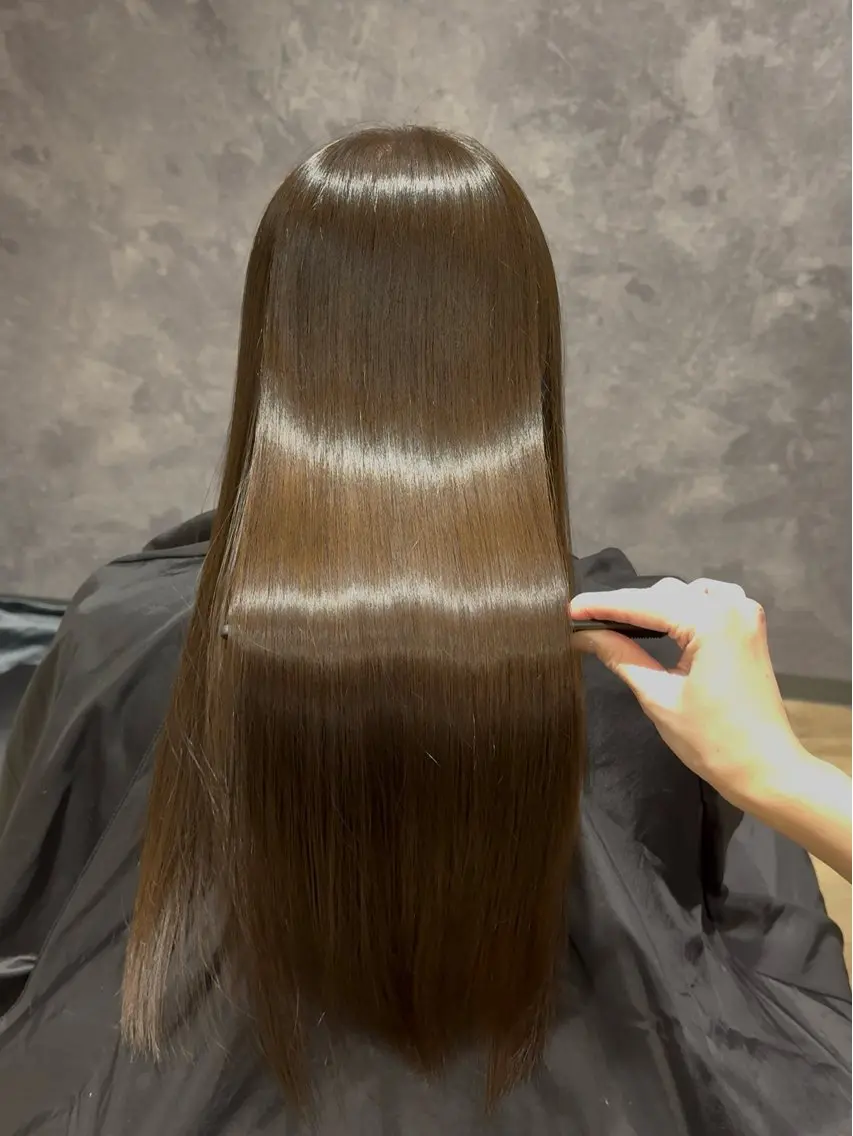 ロング 縮毛矯正 阪急箕面駅 艶カラー/縮毛矯正のヘアスタイル