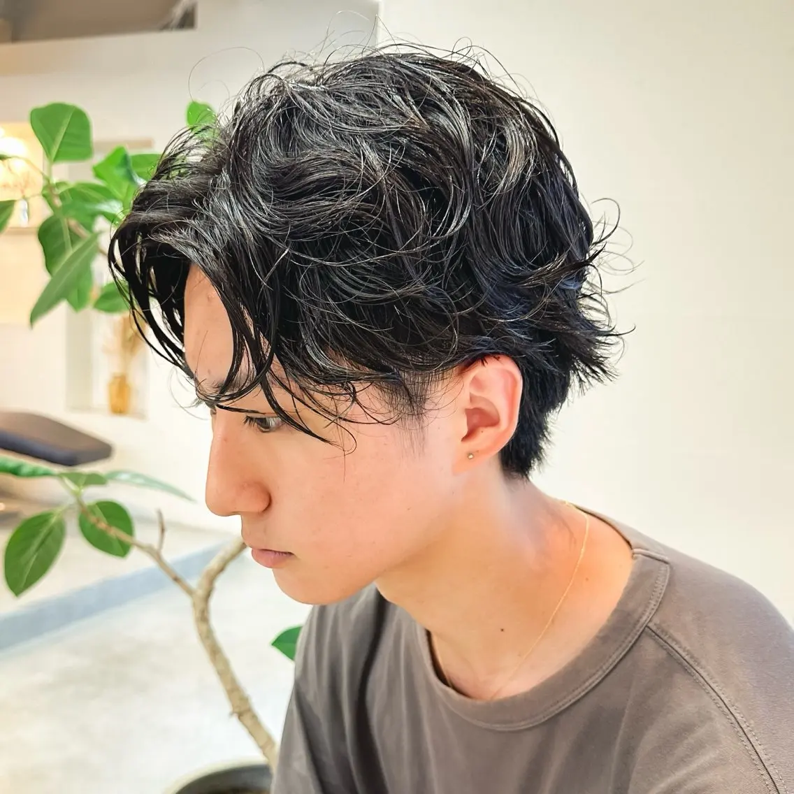 ショート パーマ メンズ メンズハイライト メンズパーマ ハイライト スパイラルパーマ カット パーマ トリートメント 表参道メンズヘア ✂︎Masena✂︎のヘアスタイル