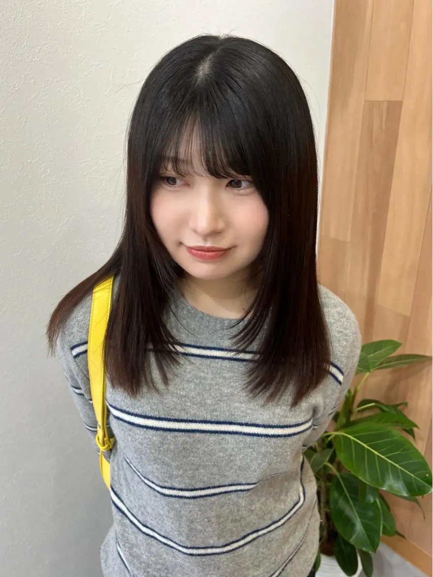 セミロング レイヤーカット カット トリートメント 駒場 まといのヘアスタイル