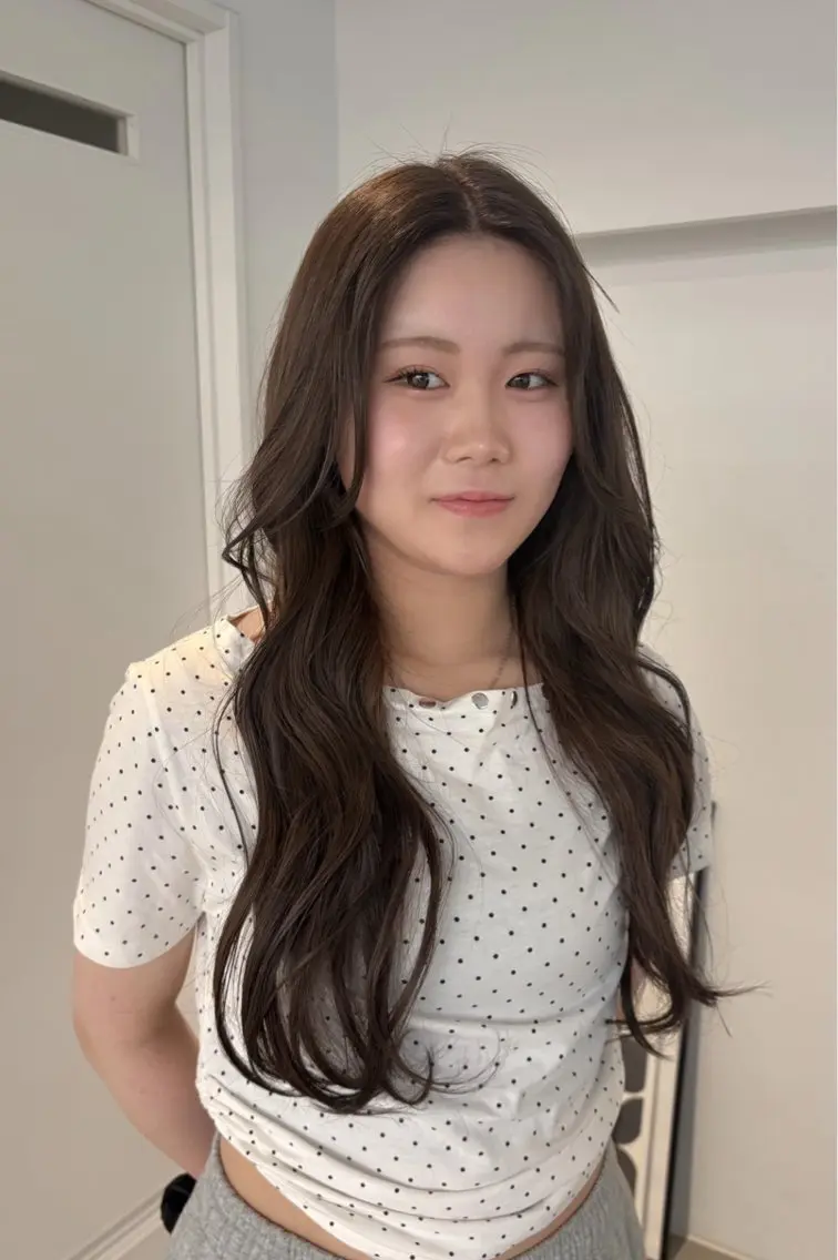 ロング カラー ブリーチ ヘアカラー 【sica】 チナのヘアスタイル