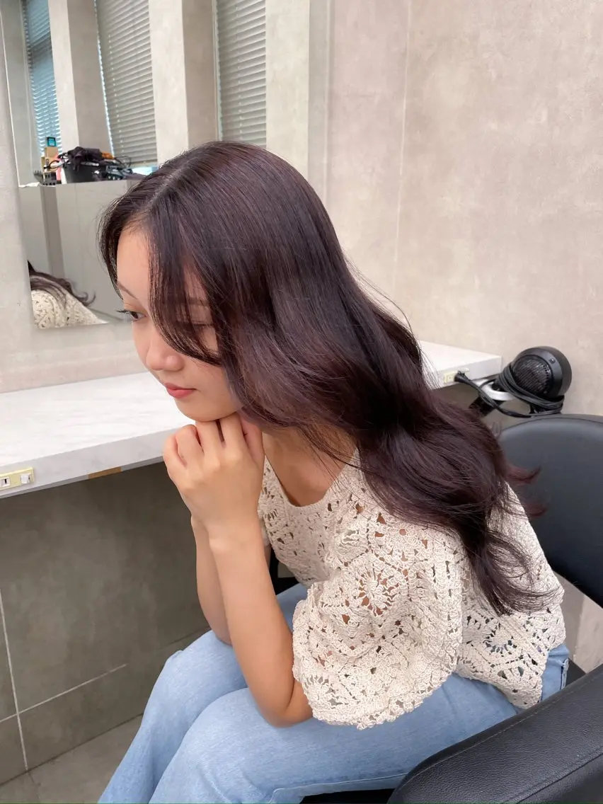 ロング カラー ブリーチ ブラウンカラー カシス ラベンダーカラー ブリーチなしカラー 抜け感レイヤー︴ ニュアンスカラーのヘアスタイル