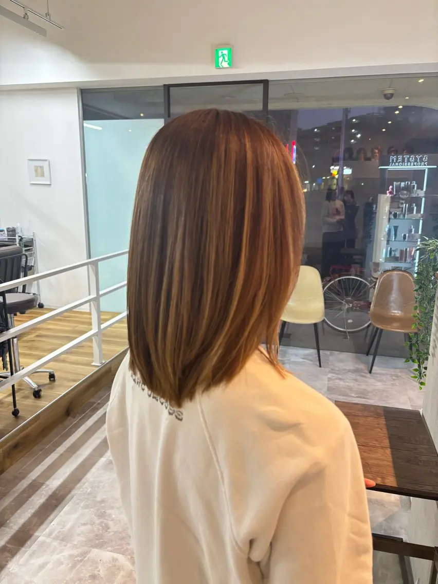 ミディアム カラー カット 縮毛矯正 トリートメント rin : modaのヘアスタイル