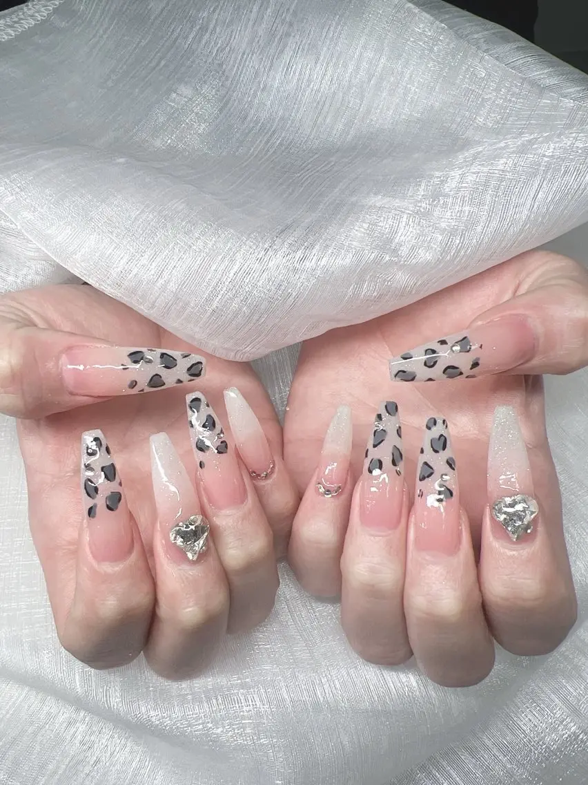 ネイル ハンドネイル Lee Nails チップ長さだし専門店のネイルデザイン