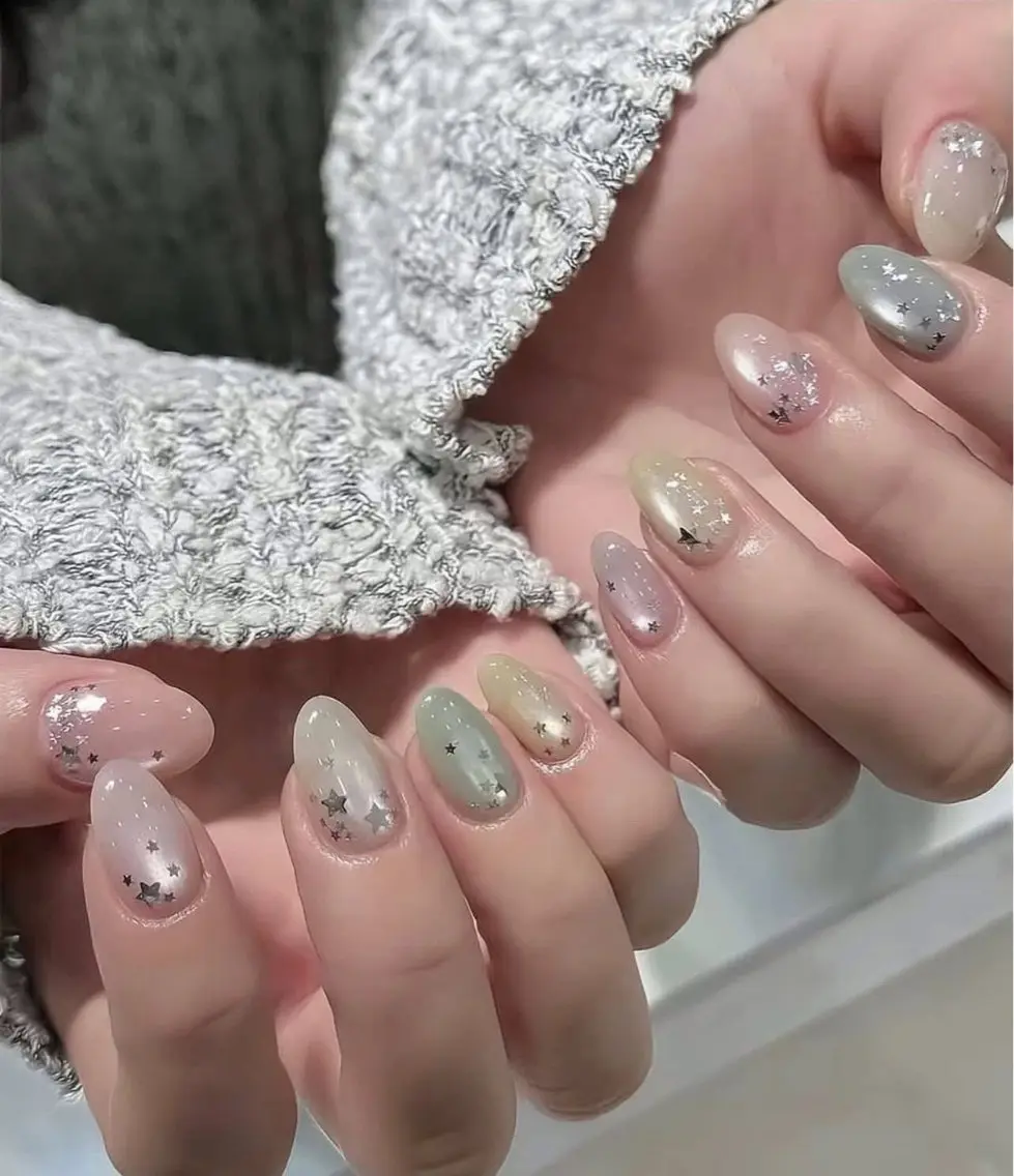 ミディアム 韓国風ヘア ハンドネイル Aila Nail HanChanのネイルデザイン