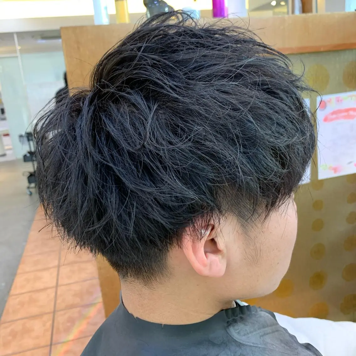 ショート パーマ メンズ メンズパーマ カット ヘアカラー トリートメント メンズ/韓国レイヤー /透明感カラー那須野のヘアスタイル